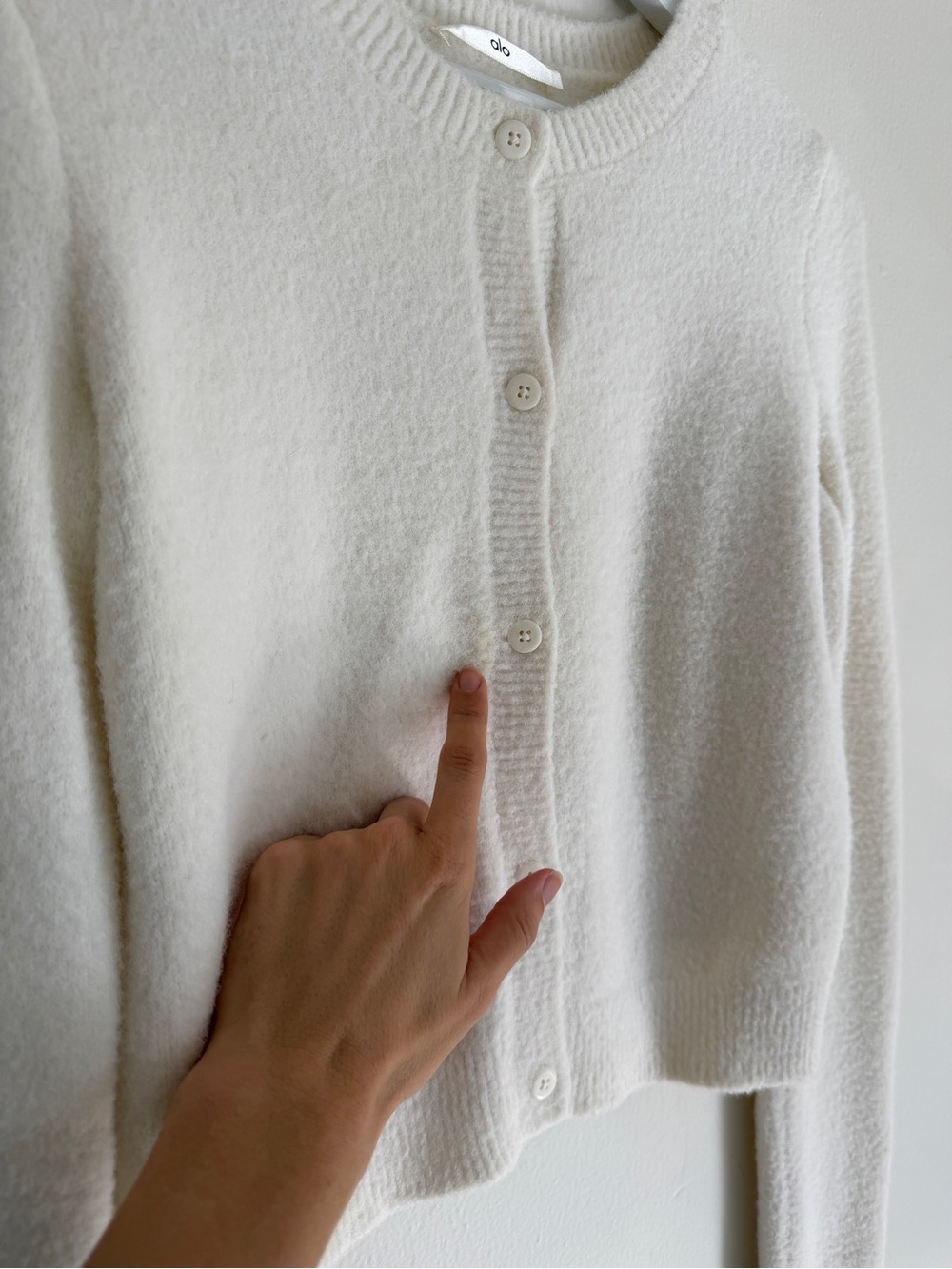 ALO Snuggle Up Sweater Cropped Cardigan in Ivory - XXS - Picture 7 of 9